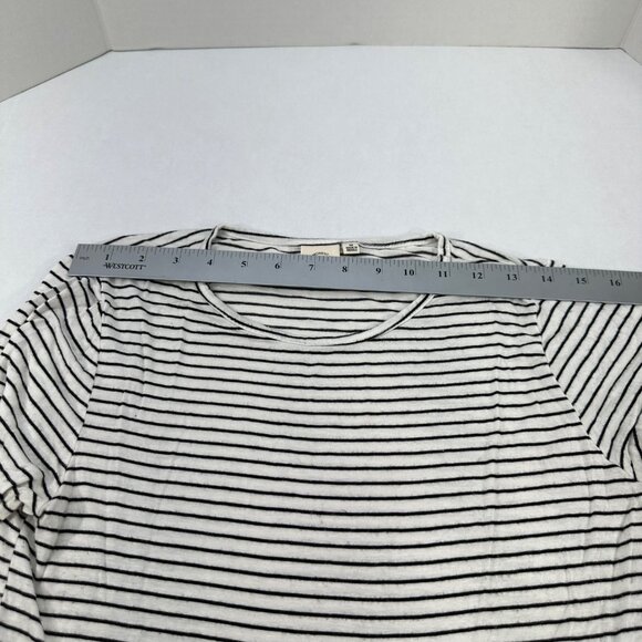 Live In The Moment Womens Sz Med Top Long Sleeve Peplum Hem Black White Preowned - Picture 6 of 12